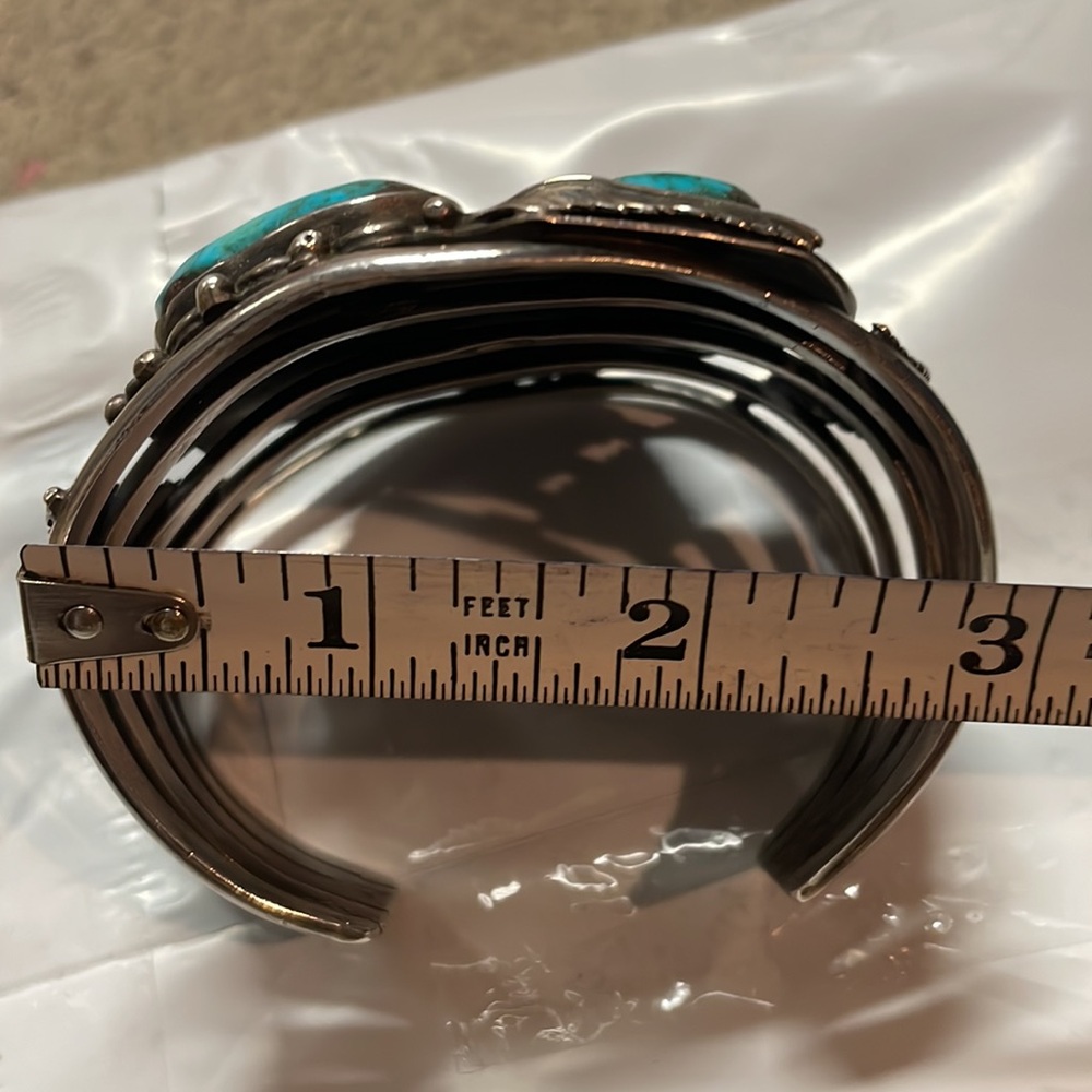 Vintage huge Signed Sterling Navajo Feather Cuff bracelet with turquoise - Picture 10 of 13